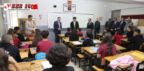 VALİ ÖKSÜZ, EN SEVDİĞİ YERDE ÖĞRENCİLER ARASINDA