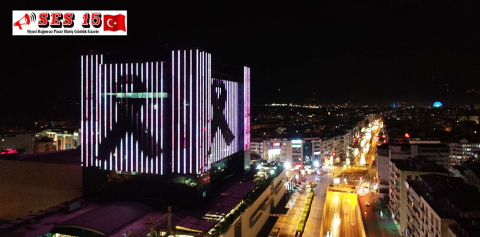 ANTALYA'DA ALIŞVERİŞ MERKEZİNİN DIŞ CEPHESİNE SİYAH KURDELE YANSITILDI