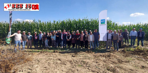 BAŞKAN ÖZEL ÜRKÜTLÜ KÖYÜ'NDE TARLA GÜNÜNE KATILDI