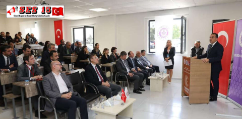 TURİZM ÇALIŞTAYINDA KONUŞAN VALİ ÖKSÜZ; "HEDEFİMİZ BURDUR'UN TURİZM PASTASINDAN DAHA FAZLA PAY ALMASI" DEDİ