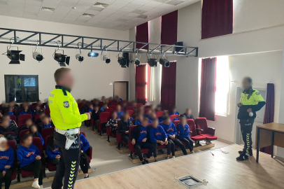 EMNİYET EKİPLERİNDEN TRAFİK EĞİTİMİ