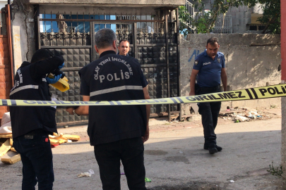 SOKAKTA ÇIKAN SİLAHLI KAVGADA EVİN TERASINDAKİ ÇOCUK VURULDU