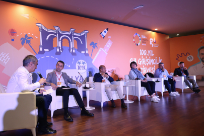 İŞ DÜNYASI YÖNETİCİLERİ "100. YIL G3 GİRİŞİMCİLİK ZİRVESİ"NDE BULUŞTU