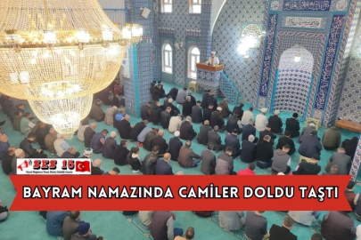 Bayram Namazında Camiler Doldu Taştı