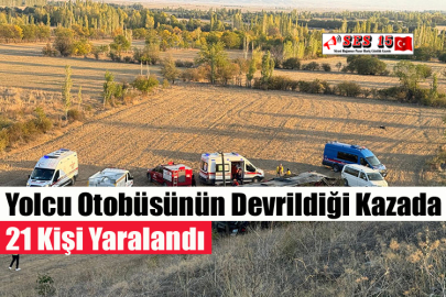Yolcu Otobüsünün Devrildiği Kazada 21 Kişi Yaralandı