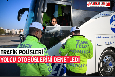 Trafik Polisleri Yolcu Otobüslerini Denetledi