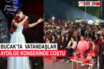 Bucak’ta  Vatandaşlar Aydilge Konserinde Coştu