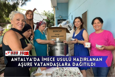 Antalya'da İmece Usulü Hazırlanan Aşure Vatandaşlara Dağıtıldı