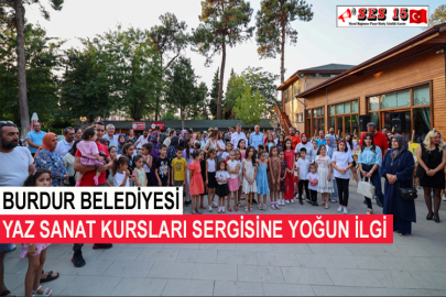 Burdur Belediyesi Yaz Sanat Kursları Sergisine Yoğun İlgi