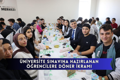 Üniversite Sınavına Hazırlanan Öğrencilere Döner İkramı