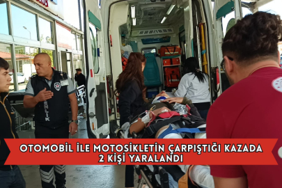 Otomobil İle Motosikletin Çarpıştığı Kazada 2 Kişi Yaralandı