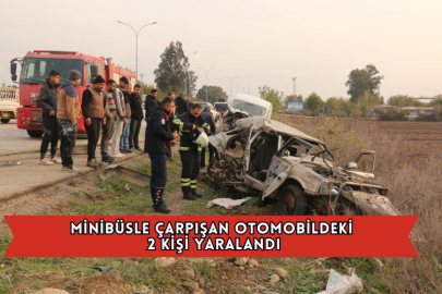 Minibüsle Çarpışan Otomobildeki 2 Kişi Yaralandı
