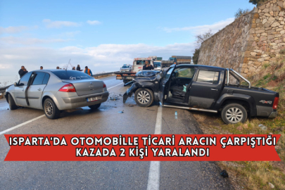 Isparta'da Otomobille Ticari Aracın Çarpıştığı Kazada 2 Kişi Yaralandı