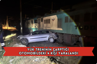Yük Treninin Çarptığı Otomobildeki 4 Kişi Yaralandı