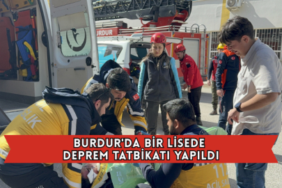 Burdur'da Bir Lisede Deprem Tatbikatı Yapıldı