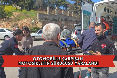 Otomobille Çarpışan Motosikletin Sürücüsü Yaralandı