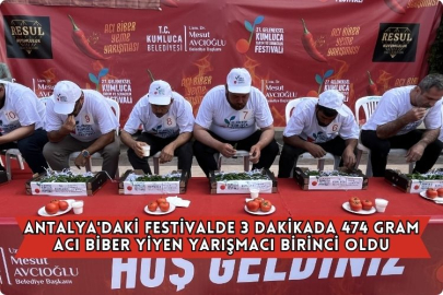 Antalya'daki Festivalde 3 Dakikada 474 Gram Acı Biber Yiyen Yarışmacı Birinci Oldu