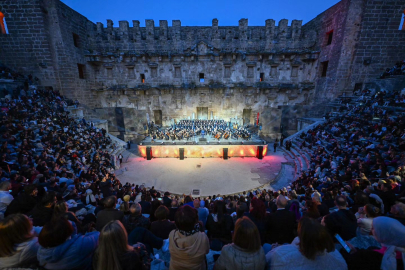 Antalya'da "Kökten Geleceğe Maarif Yolcuları" Temalı Konser Düzenlendi