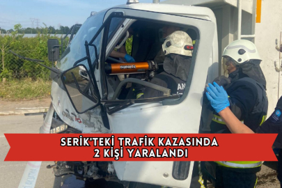 Serik'teki Trafik Kazasında 2 Kişi Yaralandı