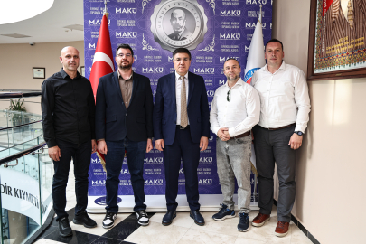 Saray Bosnadan Gelen Akademisyenlerden Rektör Dalgar'a Ziyaret